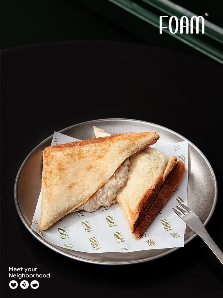 FOAM 热压吐司与品牌餐纸